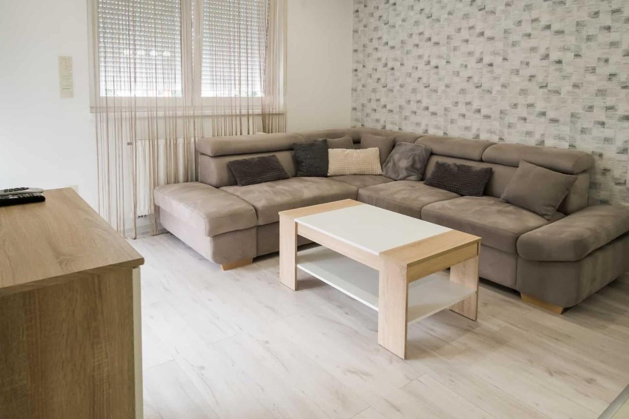 Devai-Lux Apartman Sárvár Exteriér fotografie